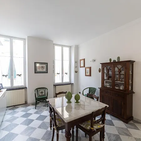 Casa Misette 200mq A Due Passi Dal Mare Lägenhet